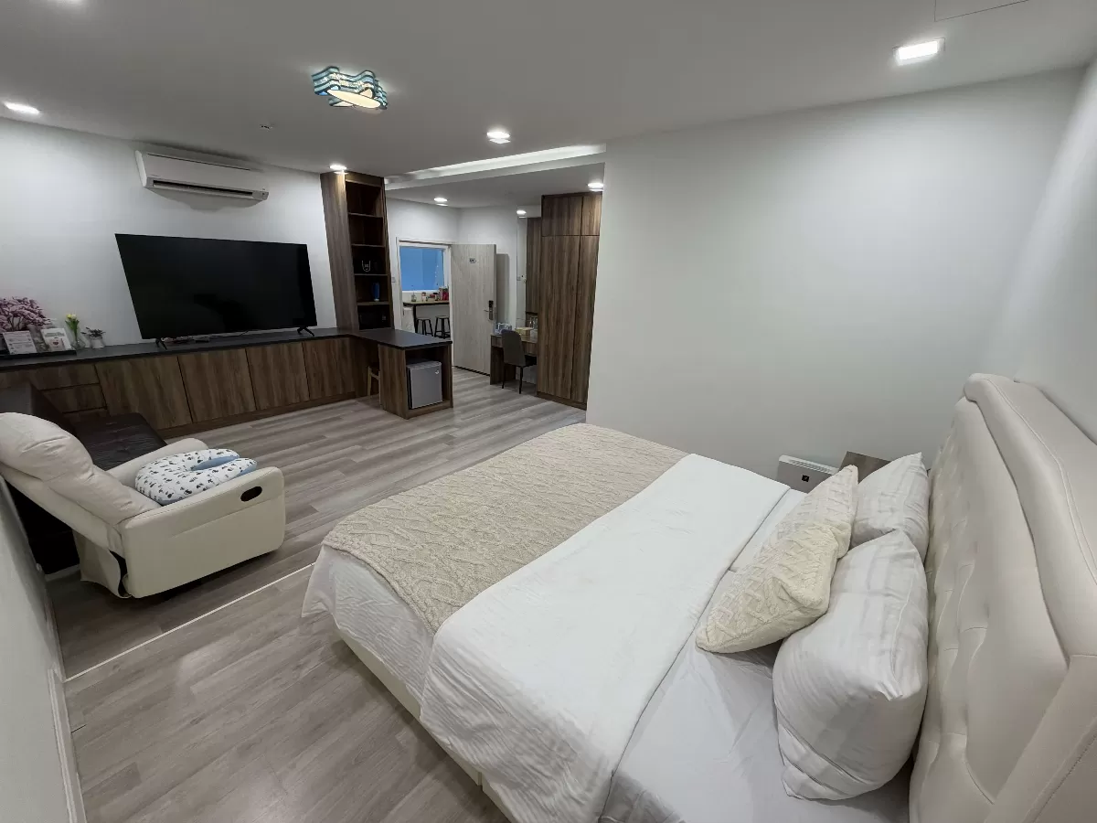 Signature Suite